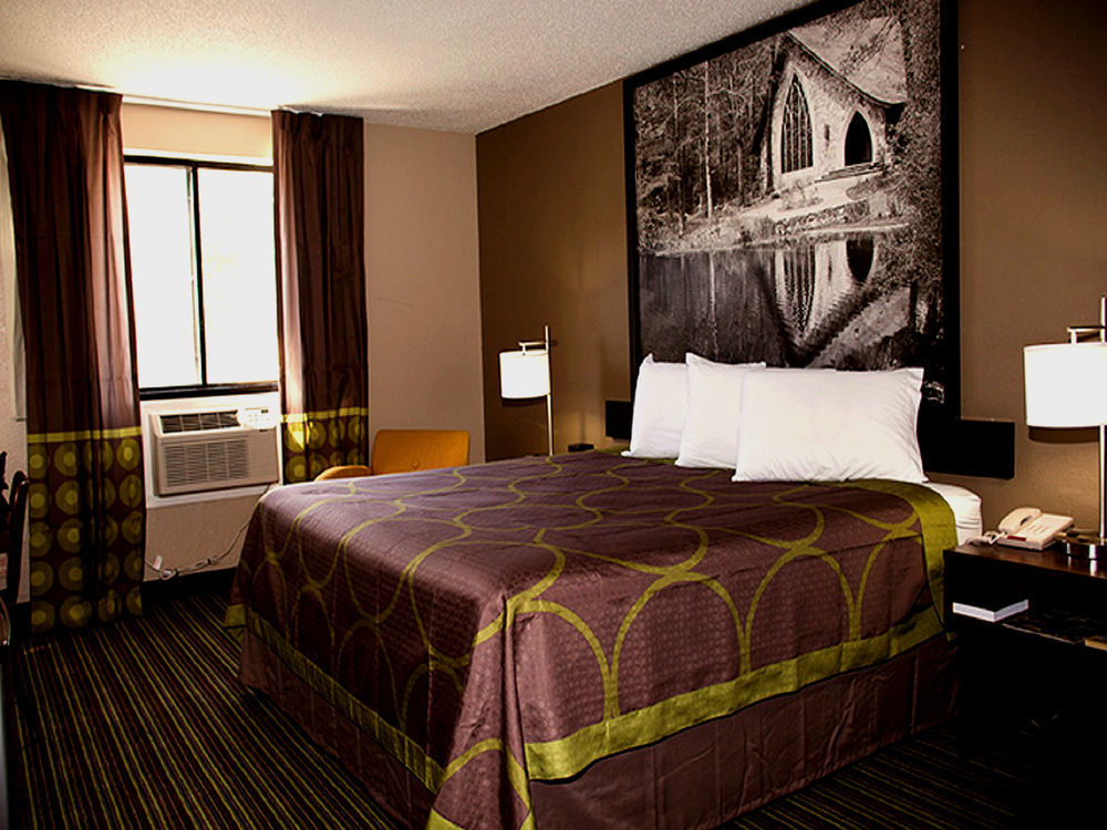 Отель Super 8 By Wyndham Columbus Airport Экстерьер фото